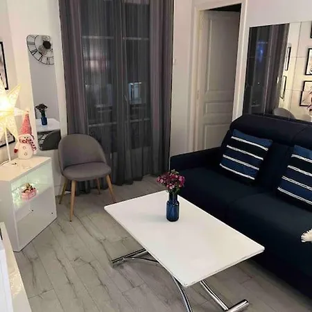 T2 Cosy Et Lumineux Au Coeur De Paris12 Appartamento Parigi