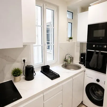T2 Cosy Et Lumineux Au Coeur De Paris12 Appartamento Parigi