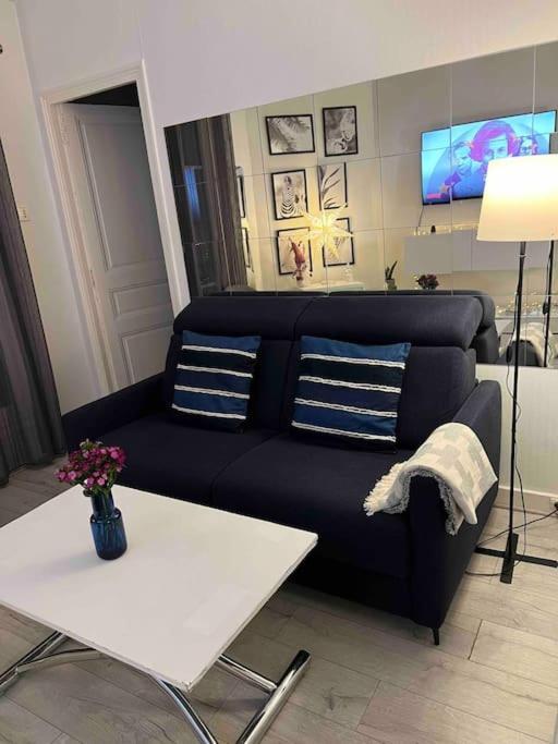 T2 Cosy Et Lumineux Au Coeur De Paris12 Appartamento Parigi
