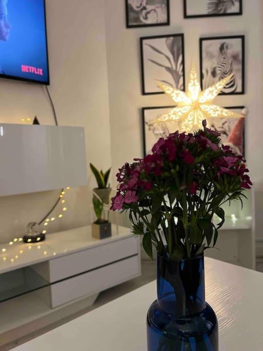 T2 Cosy Et Lumineux Au Coeur De Paris12 Appartamento *
